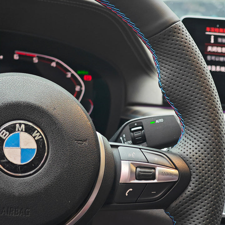 BMWF-SeriesEmbossedsteeringwheelcover#model_f-series