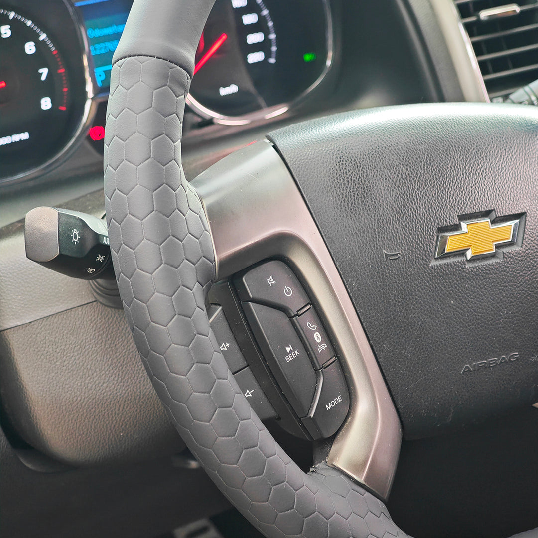 Steering_Wheel_Cover_for_Chevrolet_Chevy_Silverado_1500_2500_3500-_Ship_From_USA_6855c986-58c5-42c2-9f18-8db854d0c697#year_2007-2014